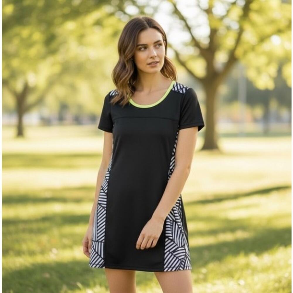 TITLE NINE black & white geometric shirt sleeve athletic dress size small